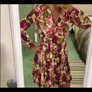 NWT- Leith spring dress